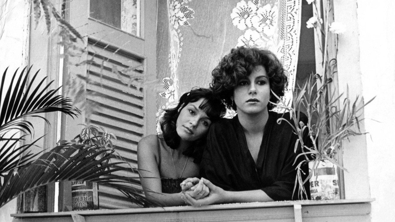 Marília e Marina backdrop