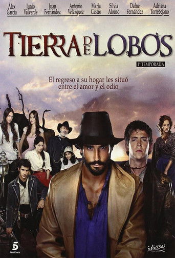 Tierra de lobos (2010) poster