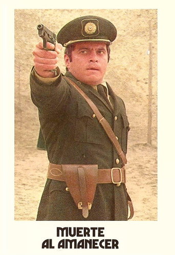 Muerte al amanecer (1977) poster